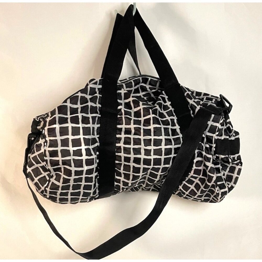 IKEA KNALLA Foldable Duffel Bag 21” Black White Grid Packable Travel Gym Weekend